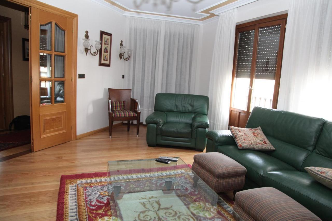 San Pedroko Bidea Alsasua Exterior foto