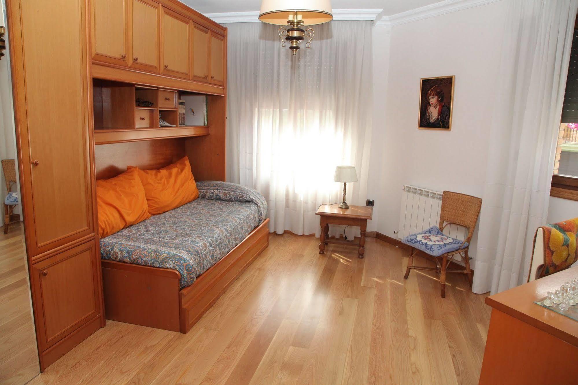 San Pedroko Bidea Alsasua Exterior foto